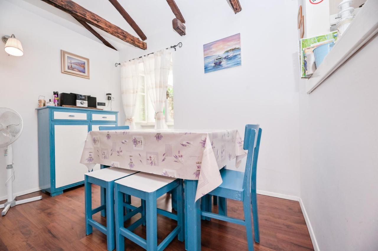 Mediterranean Apartma